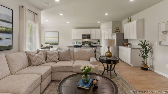 7515 N 154th East Avenue, Owasso, OK 74055