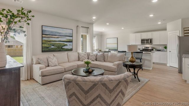 7515 N 154th East Avenue, Owasso, OK 74055