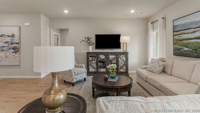 7515 N 154th East Avenue, Owasso, OK 74055