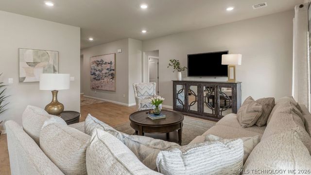 7515 N 154th East Avenue, Owasso, OK 74055