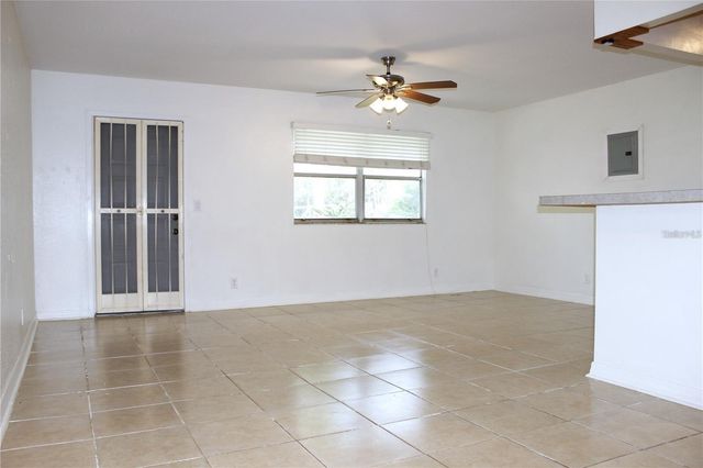 101 CAMBRIDGE TRAIL 194, Sun City Center, FL 33573