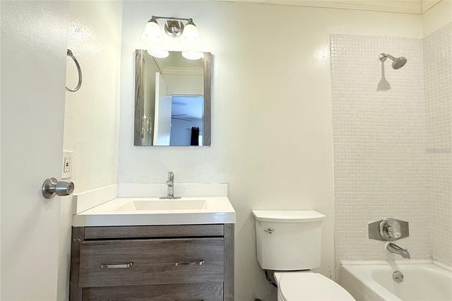 101 CAMBRIDGE TRAIL 194, Sun City Center, FL 33573