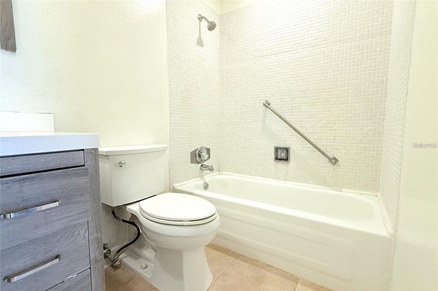 101 CAMBRIDGE TRAIL 194, Sun City Center, FL 33573