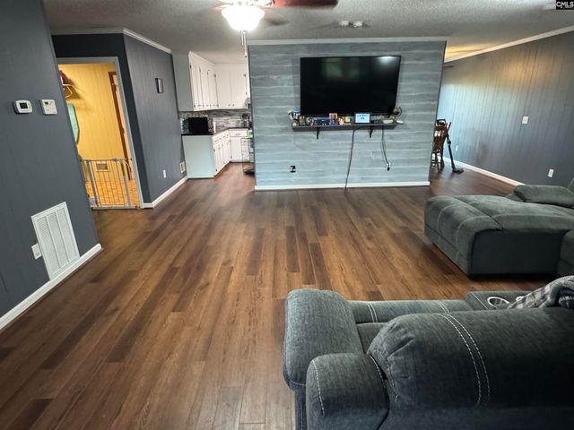 1904 Watkins Road, Cassatt, SC 29032