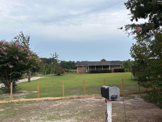 1904 Watkins Road, Cassatt, SC 29032