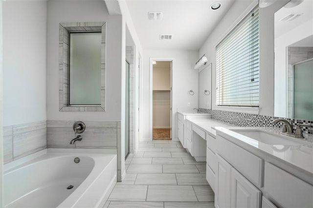 2533 Milan Meadows DR, Leander, TX 78641