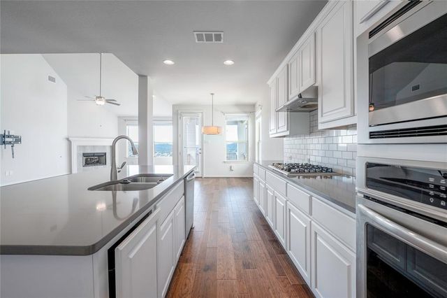 2533 Milan Meadows DR, Leander, TX 78641