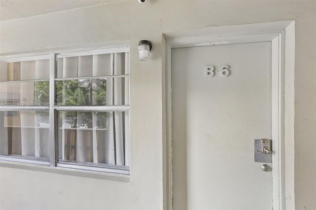 1851 NE 168th St B6, North Miami Beach, FL 33162