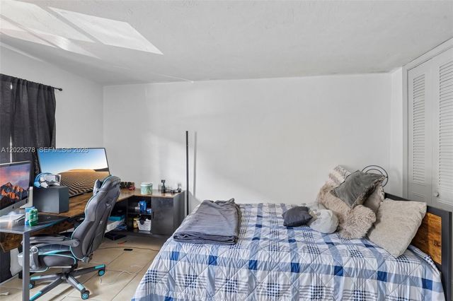 1851 NE 168th St B6, North Miami Beach, FL 33162