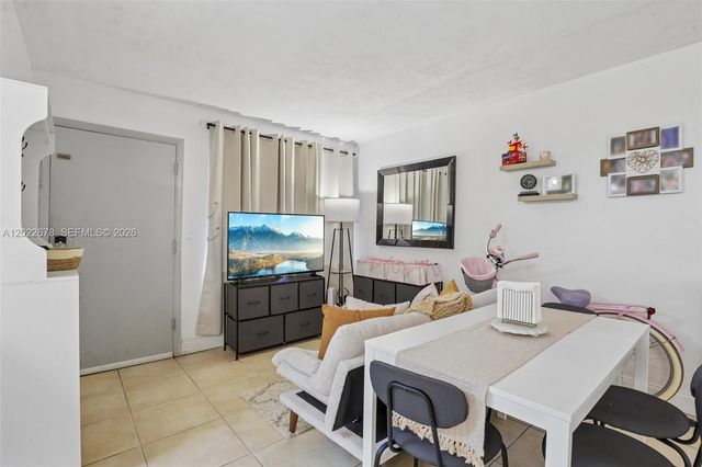 1851 NE 168th St B6, North Miami Beach, FL 33162