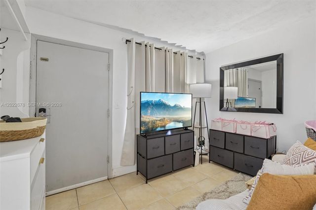 1851 NE 168th St B6, North Miami Beach, FL 33162
