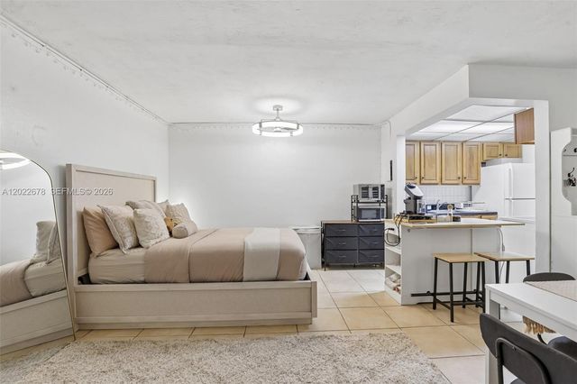 1851 NE 168th St B6, North Miami Beach, FL 33162