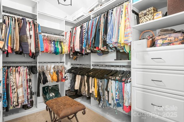 3125 Lake Shore Road S, Denver, NC 28037