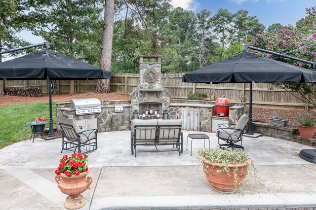 3125 Lake Shore Road S, Denver, NC 28037