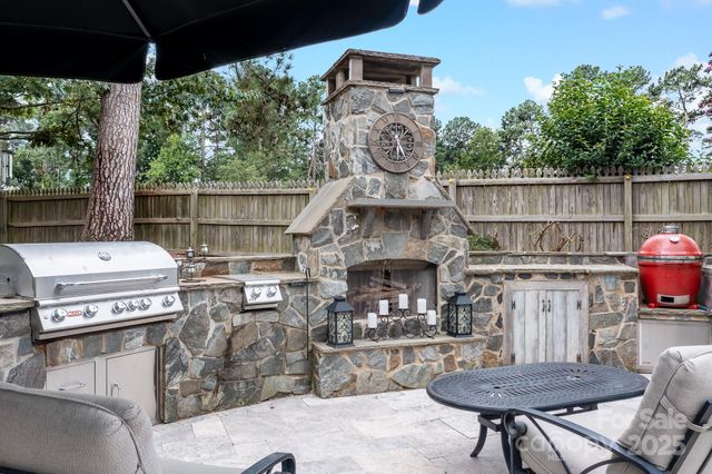 3125 Lake Shore Road S, Denver, NC 28037