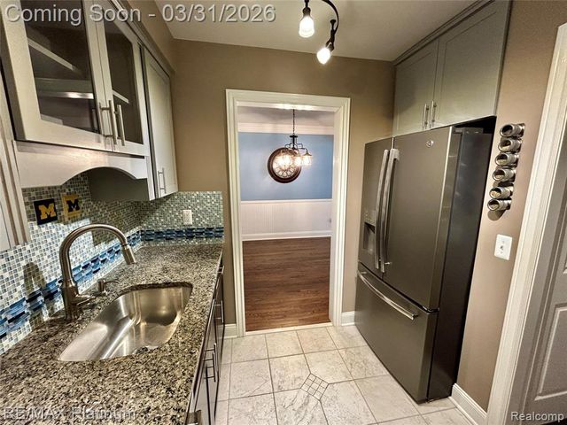 1229 Island Drive 204, Ann Arbor, MI 48105