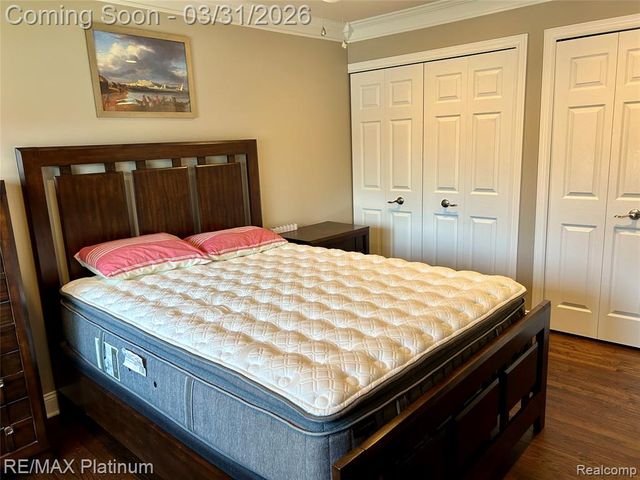 1229 Island Drive 204, Ann Arbor, MI 48105