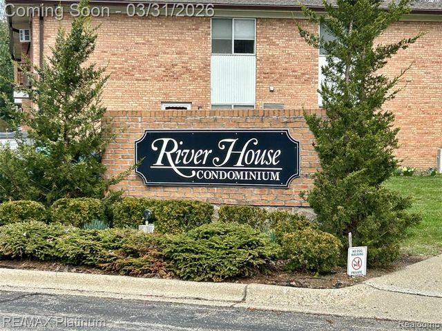 1229 Island Drive 204, Ann Arbor, MI 48105