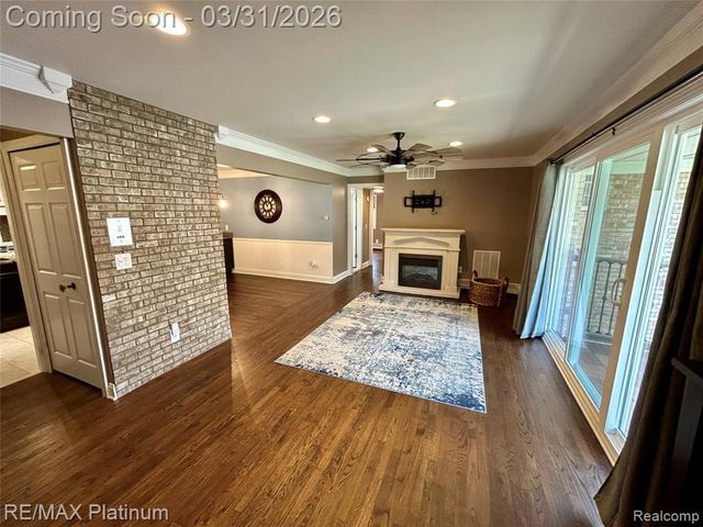 1229 Island Drive 204, Ann Arbor, MI 48105