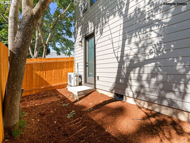 3252 Se 115th Ave, Portland, OR 97266