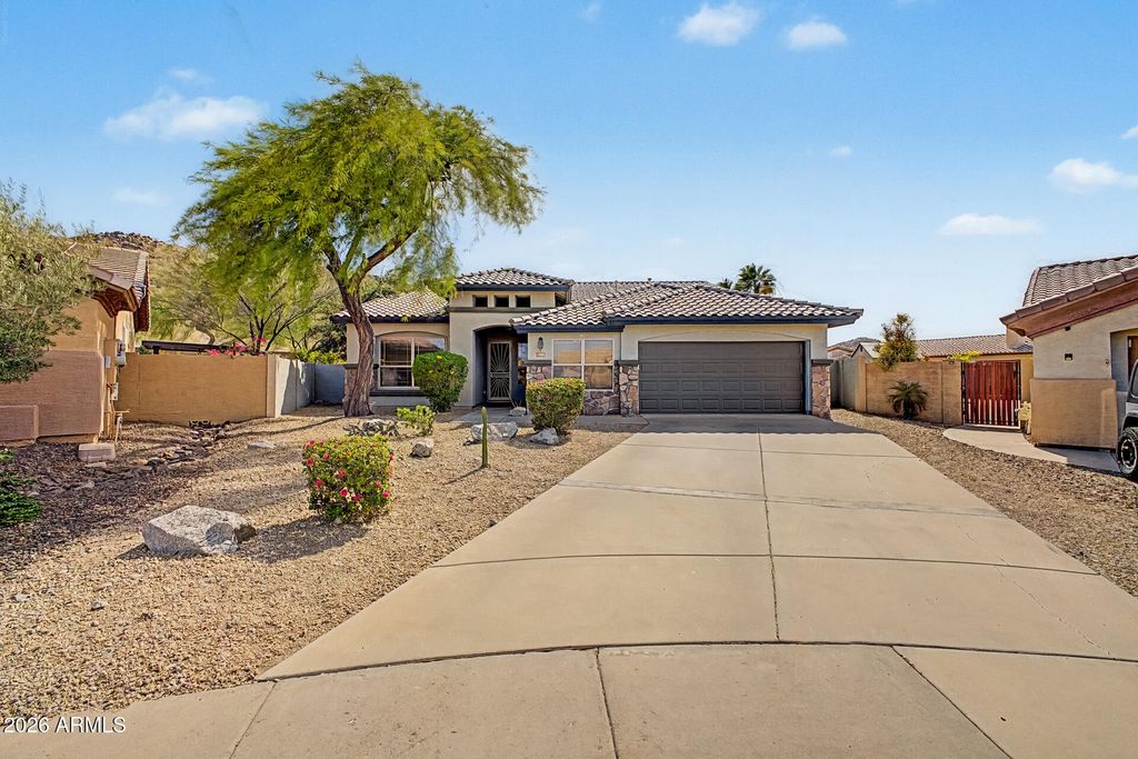 11498 S MORNINGSIDE Drive, Goodyear, AZ 85338 — photo 4