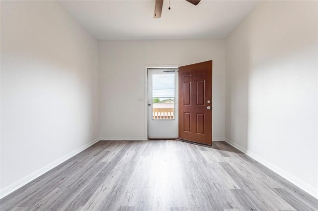 1101 54th Street, Galveston, TX 77551