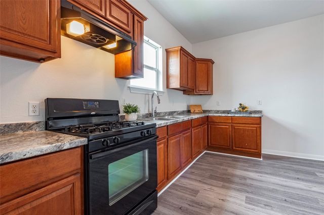 1101 54th Street, Galveston, TX 77551