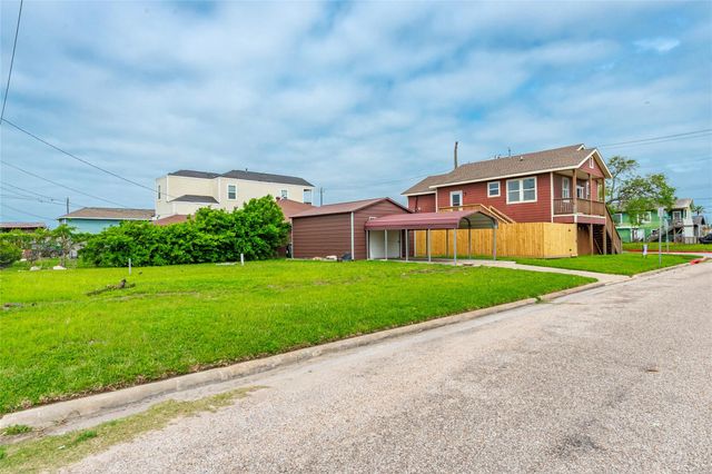 1101 54th Street, Galveston, TX 77551