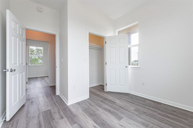 1101 54th Street, Galveston, TX 77551