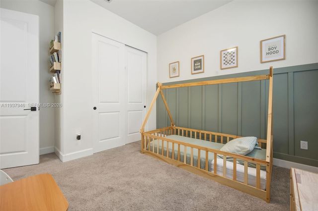 5413 Pecan Dr, Loxahatchee, FL 33470