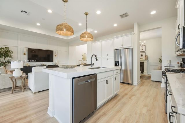 5413 Pecan Dr, Loxahatchee, FL 33470