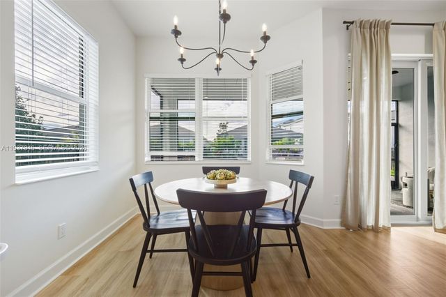 5413 Pecan Dr, Loxahatchee, FL 33470