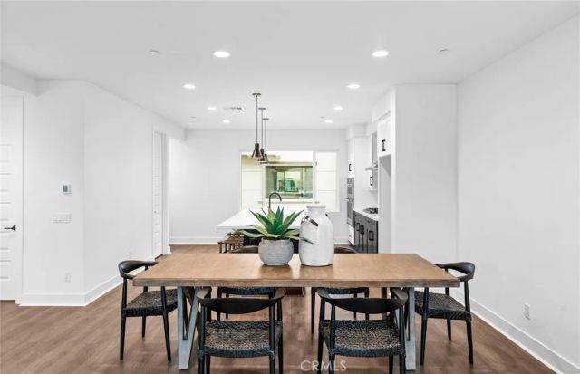 102 Sorrel Court, Burbank, CA 91506