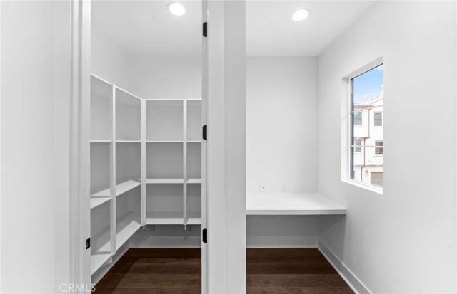 102 Sorrel Court, Burbank, CA 91506