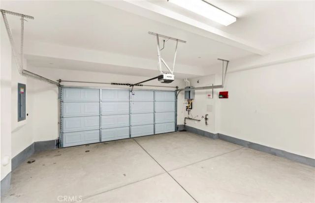 102 Sorrel Court, Burbank, CA 91506