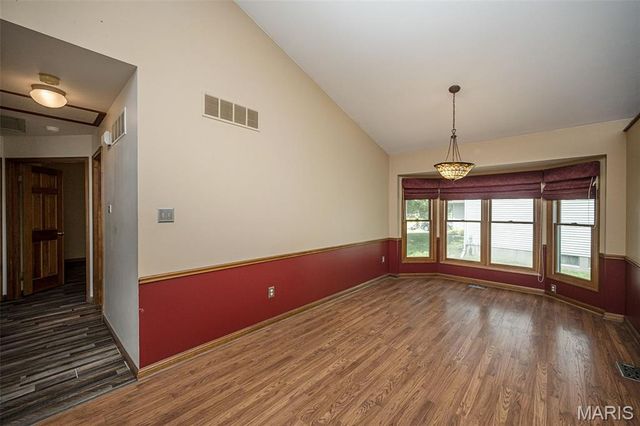 16740 N Fork Ridge Drive, Florissant, MO 63034