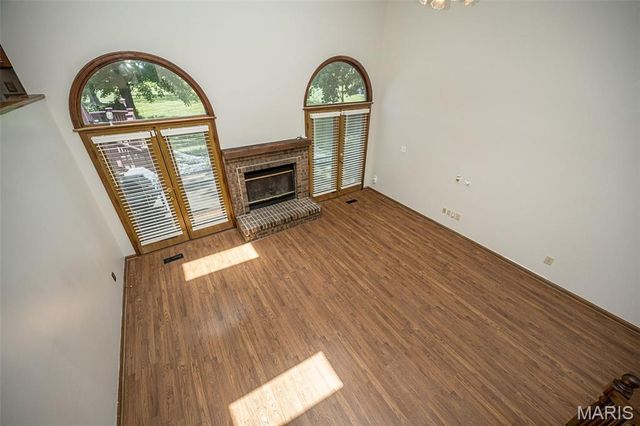 16740 N Fork Ridge Drive, Florissant, MO 63034