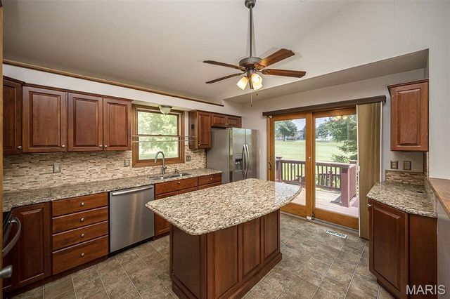 16740 N Fork Ridge Drive, Florissant, MO 63034