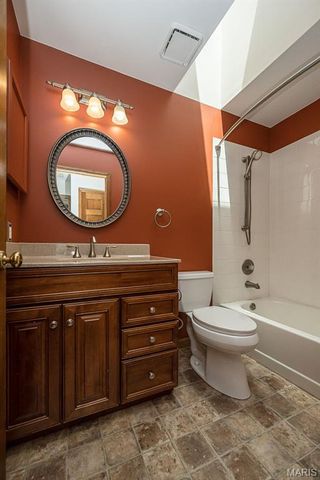 16740 N Fork Ridge Drive, Florissant, MO 63034