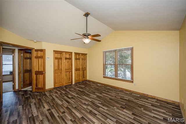 16740 N Fork Ridge Drive, Florissant, MO 63034