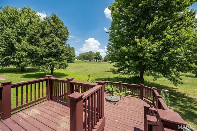16740 N Fork Ridge Drive, Florissant, MO 63034