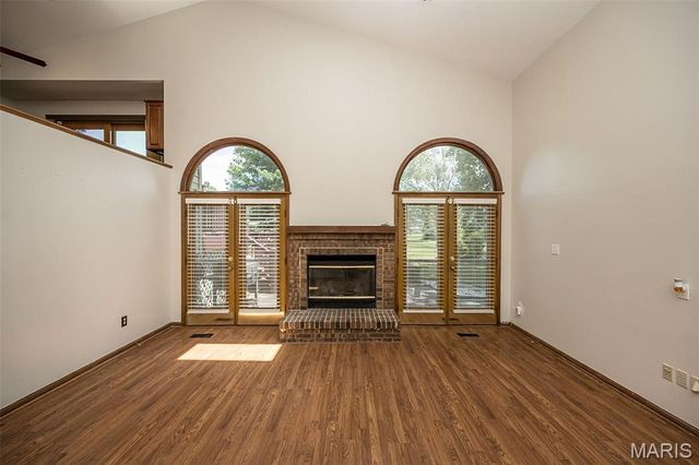 16740 N Fork Ridge Drive, Florissant, MO 63034
