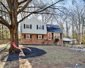 12041 Corianna Ln, Midlothian, VA 23113