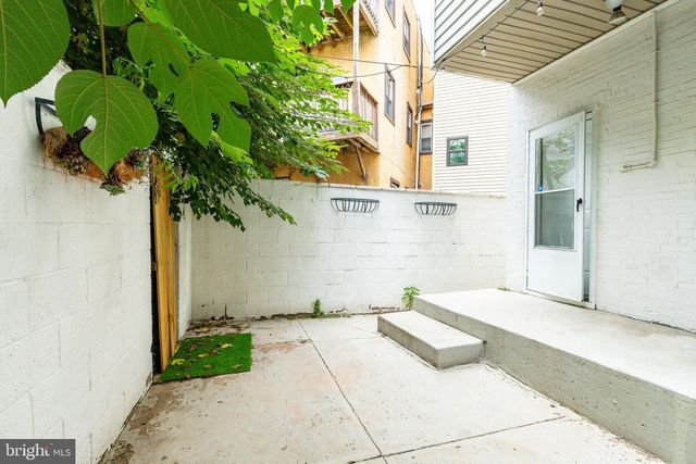 2528 CARPENTER ST, Philadelphia, PA 19146