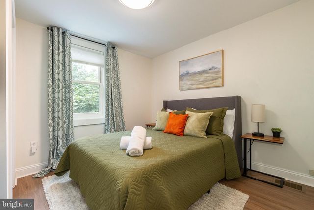 2528 CARPENTER ST, Philadelphia, PA 19146