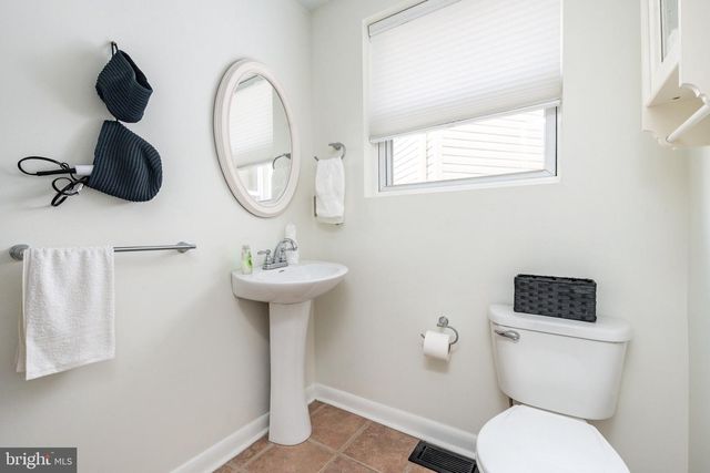 2528 CARPENTER ST, Philadelphia, PA 19146