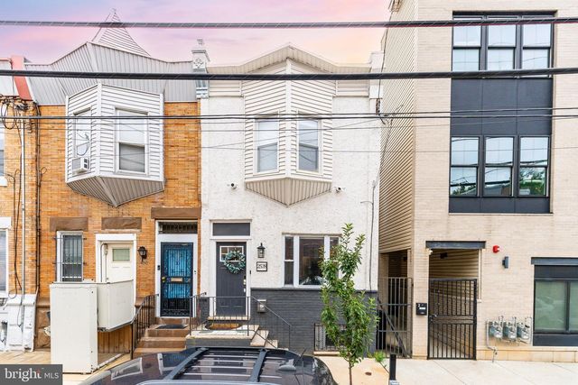 2528 CARPENTER ST, Philadelphia, PA 19146