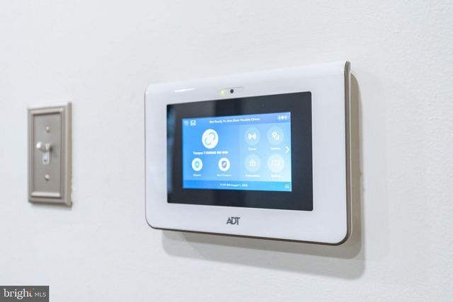 2528 CARPENTER ST, Philadelphia, PA 19146