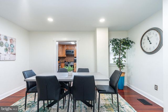 2528 CARPENTER ST, Philadelphia, PA 19146