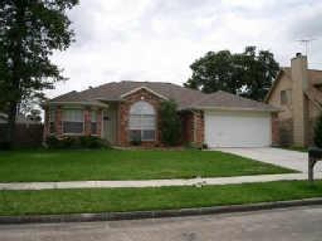 16882 Blue Jay Street, Conroe, TX 77385